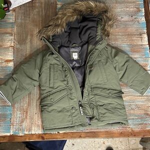 GAP Olive Green Puffer Jacket with Faux Fur Hood